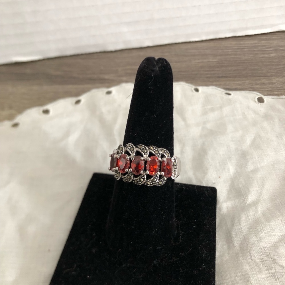 Stunning Silver Tone Red and Clear Stone Ring